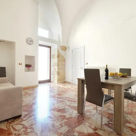 Apartamento Chianna Holiday *